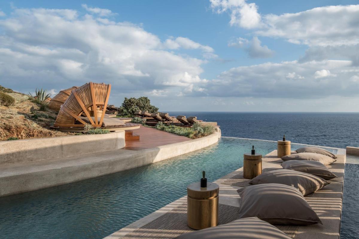 Acro Suites - A Wellbeing Resort