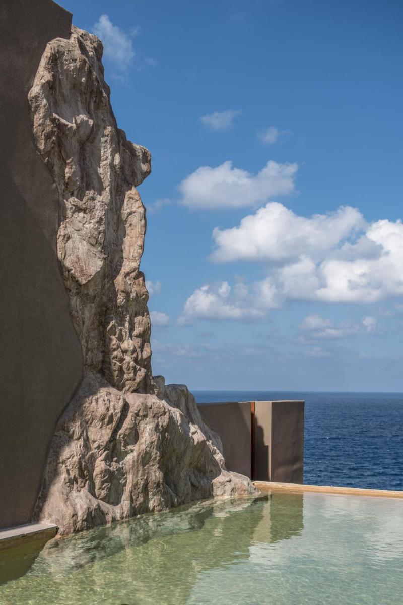 Acro Suites - A Wellbeing Resort