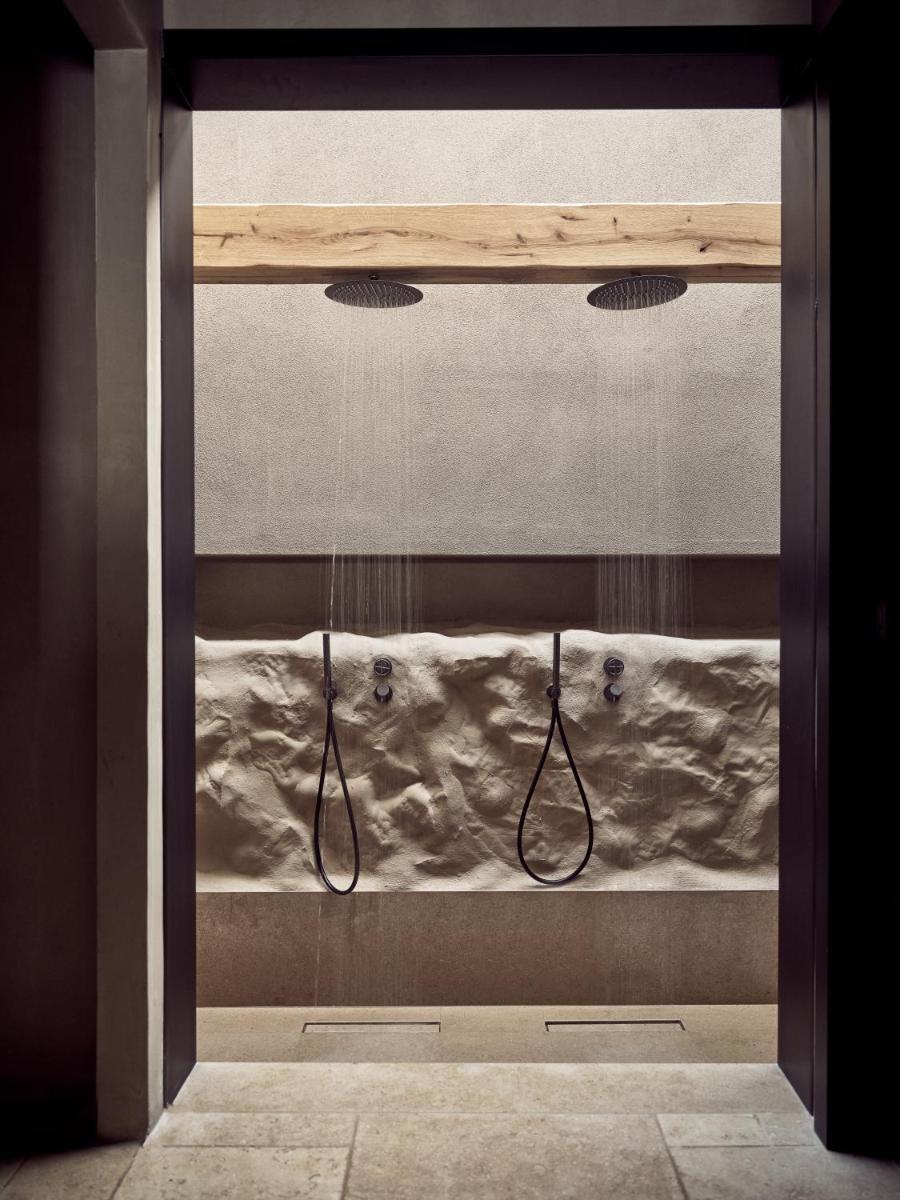 Acro Suites - A Wellbeing Resort