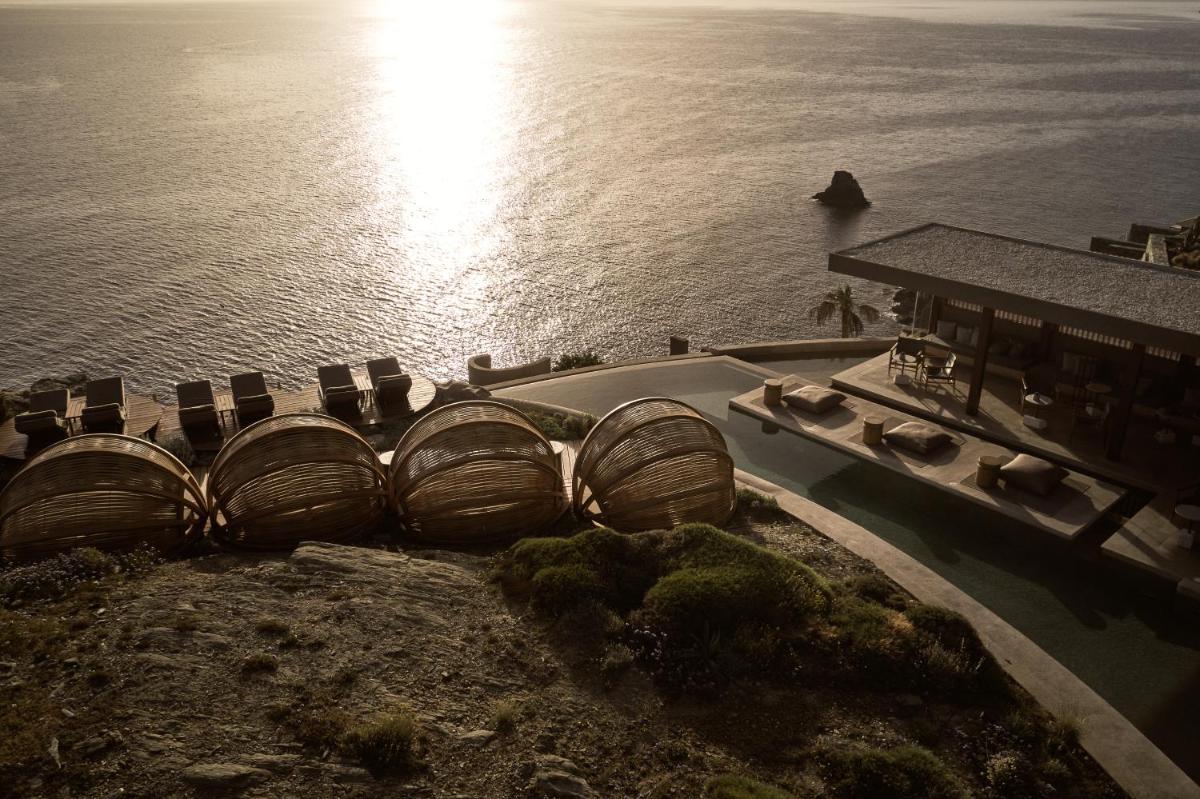 Acro Suites - A Wellbeing Resort