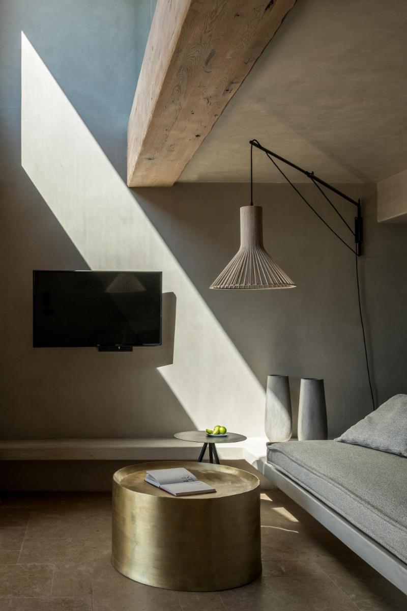 Acro Suites - A Wellbeing Resort