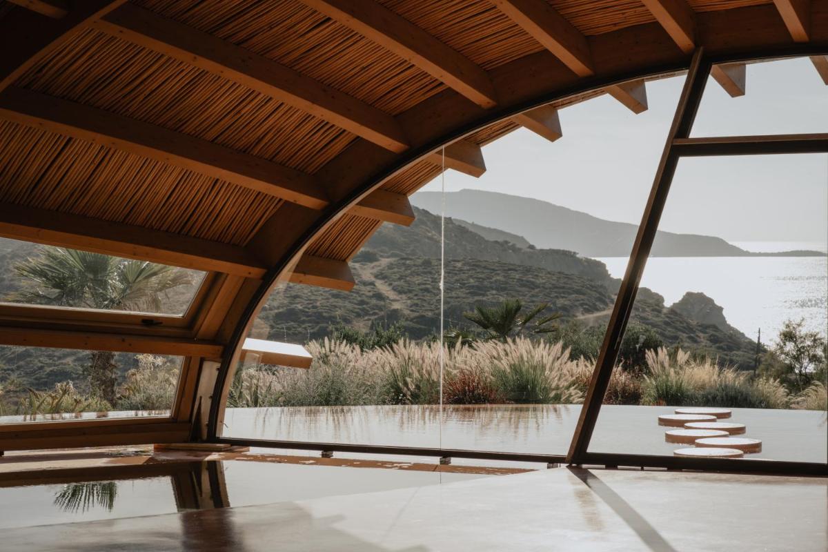 Acro Suites - A Wellbeing Resort