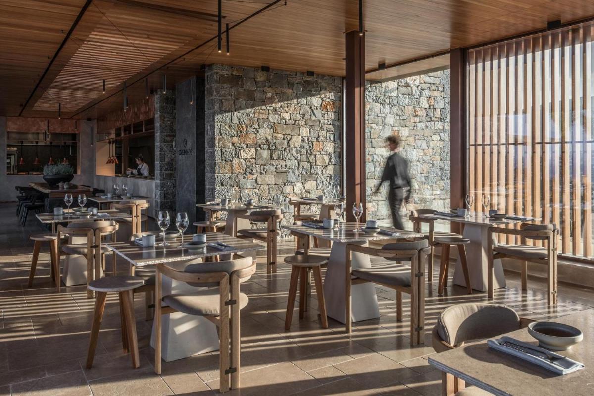 Acro Suites - A Wellbeing Resort