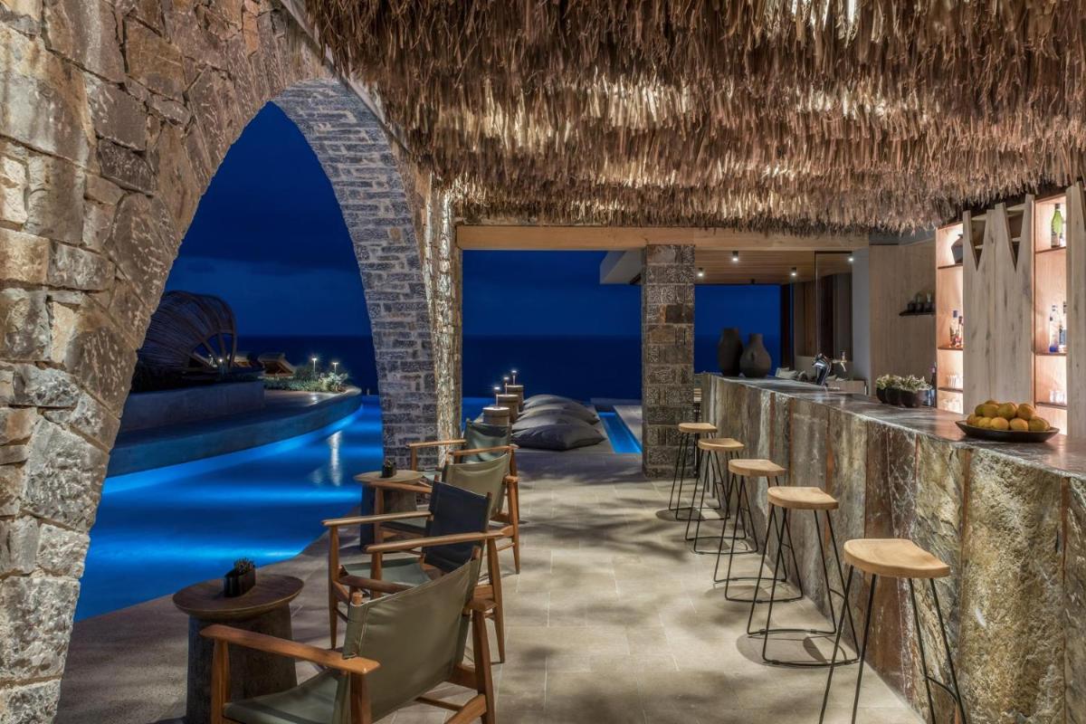 Acro Suites - A Wellbeing Resort