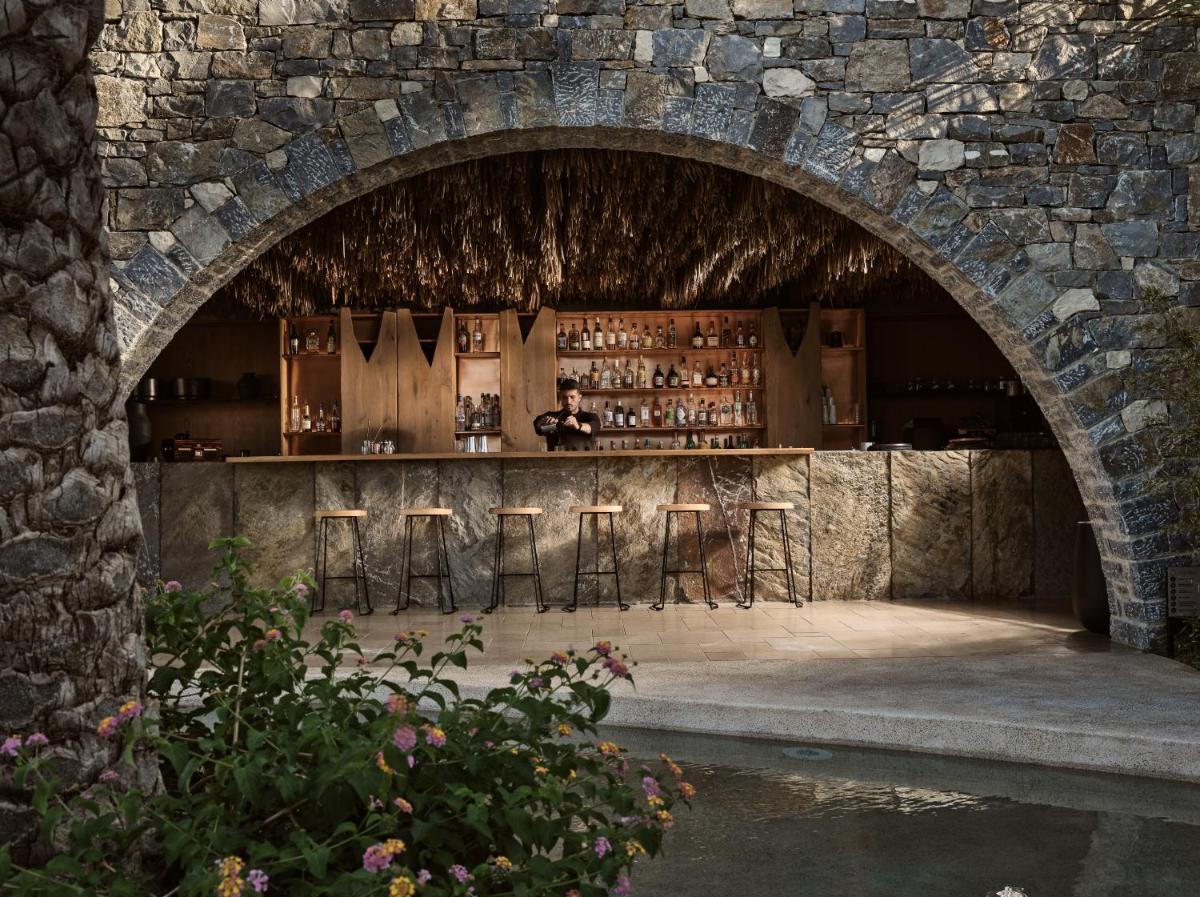 Acro Suites - A Wellbeing Resort