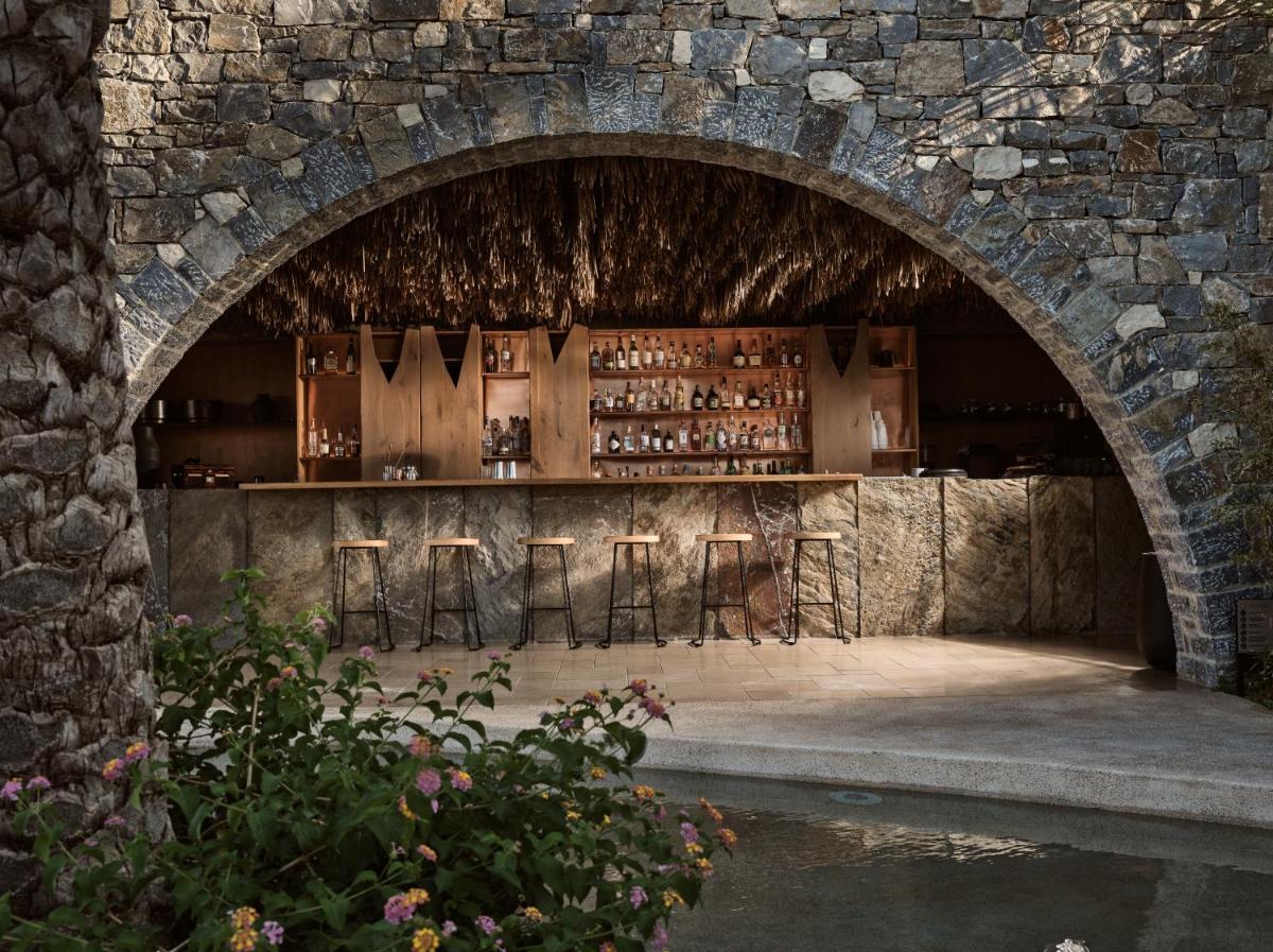 Acro Suites - A Wellbeing Resort