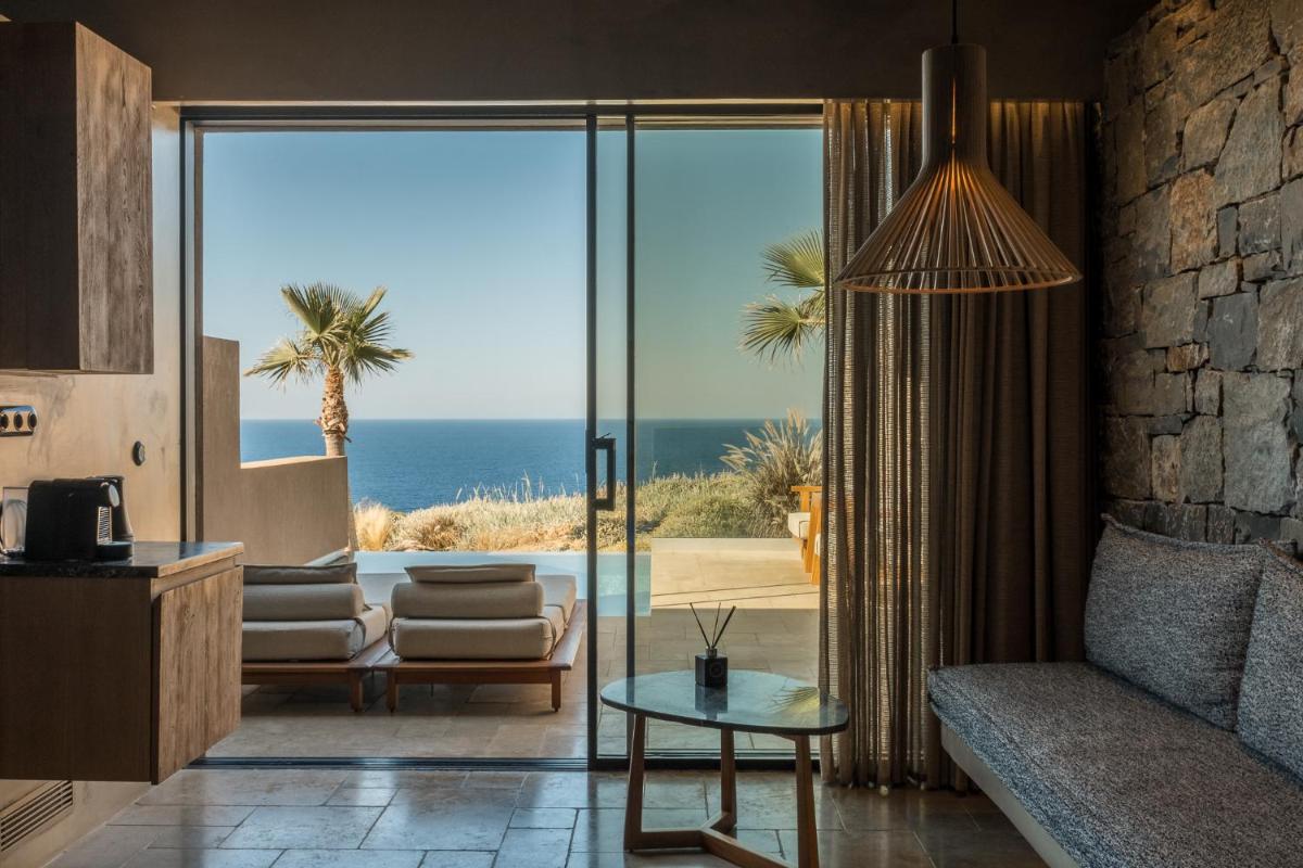 Acro Suites - A Wellbeing Resort