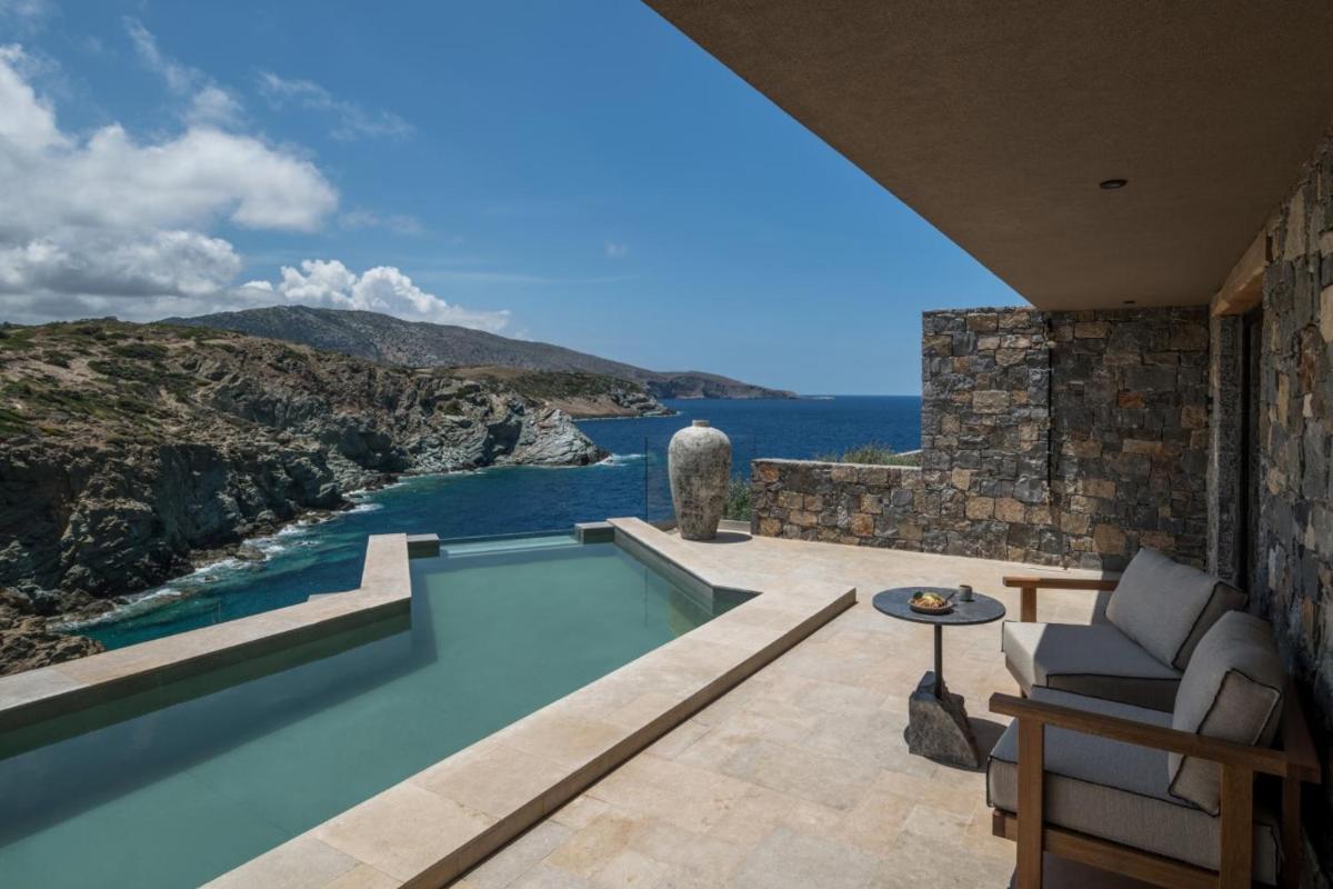 Acro Suites - A Wellbeing Resort