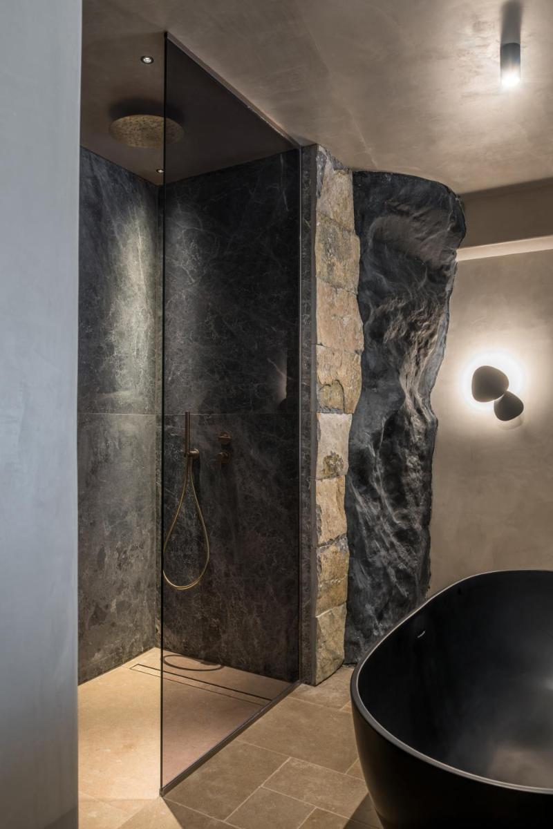 Acro Suites - A Wellbeing Resort
