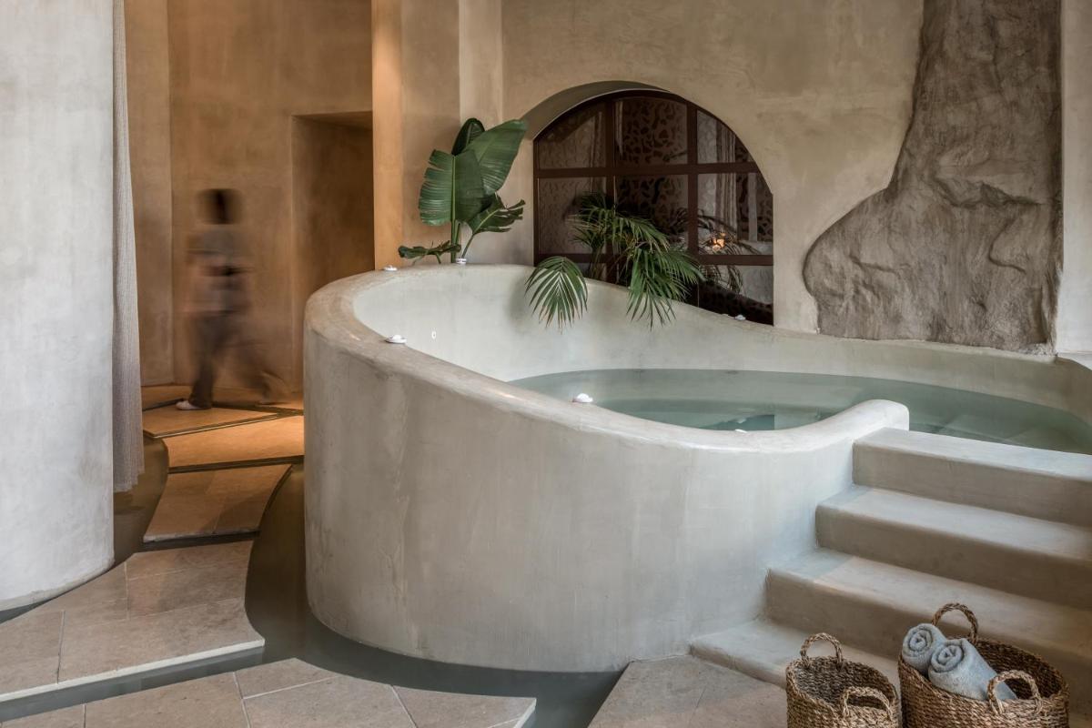 Acro Suites - A Wellbeing Resort