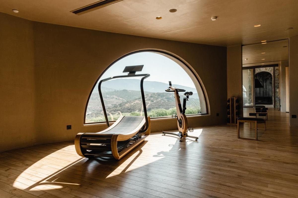 Acro Suites - A Wellbeing Resort