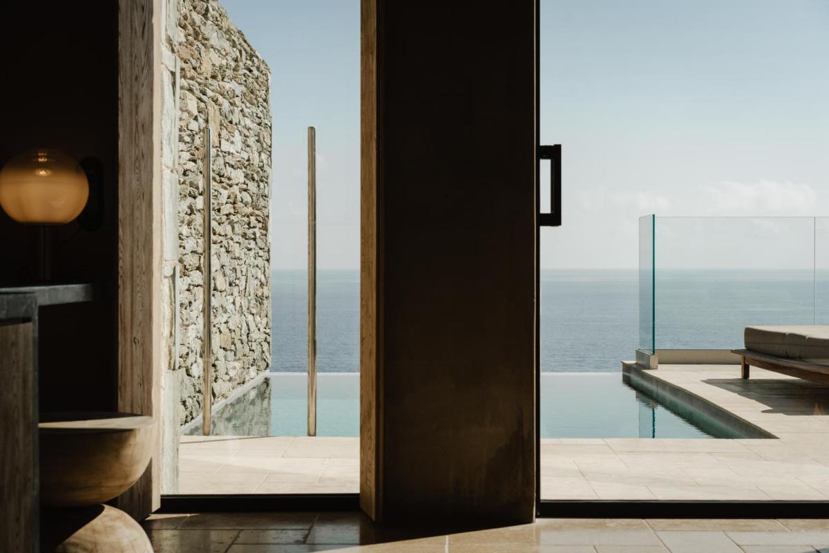 Acro Suites - A Wellbeing Resort