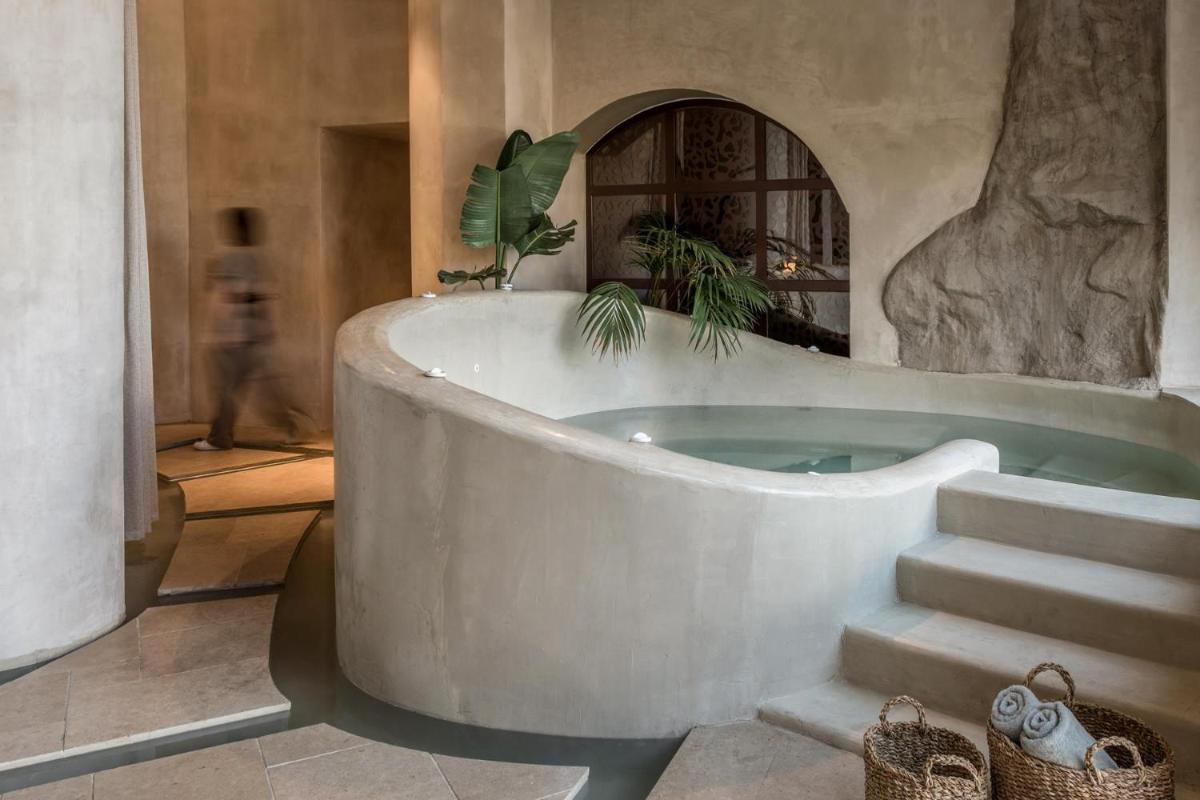 Acro Suites - A Wellbeing Resort