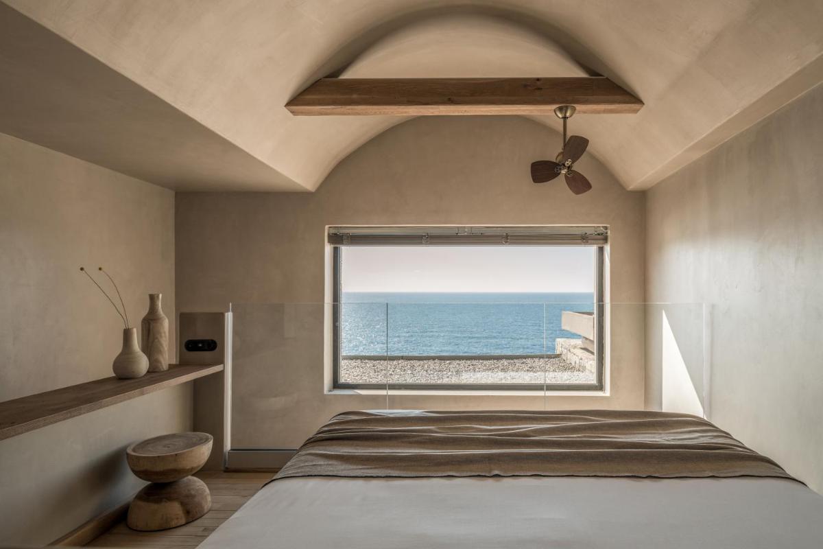 Acro Suites - A Wellbeing Resort