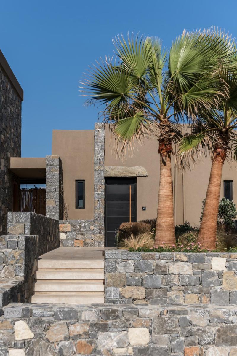 Acro Suites - A Wellbeing Resort