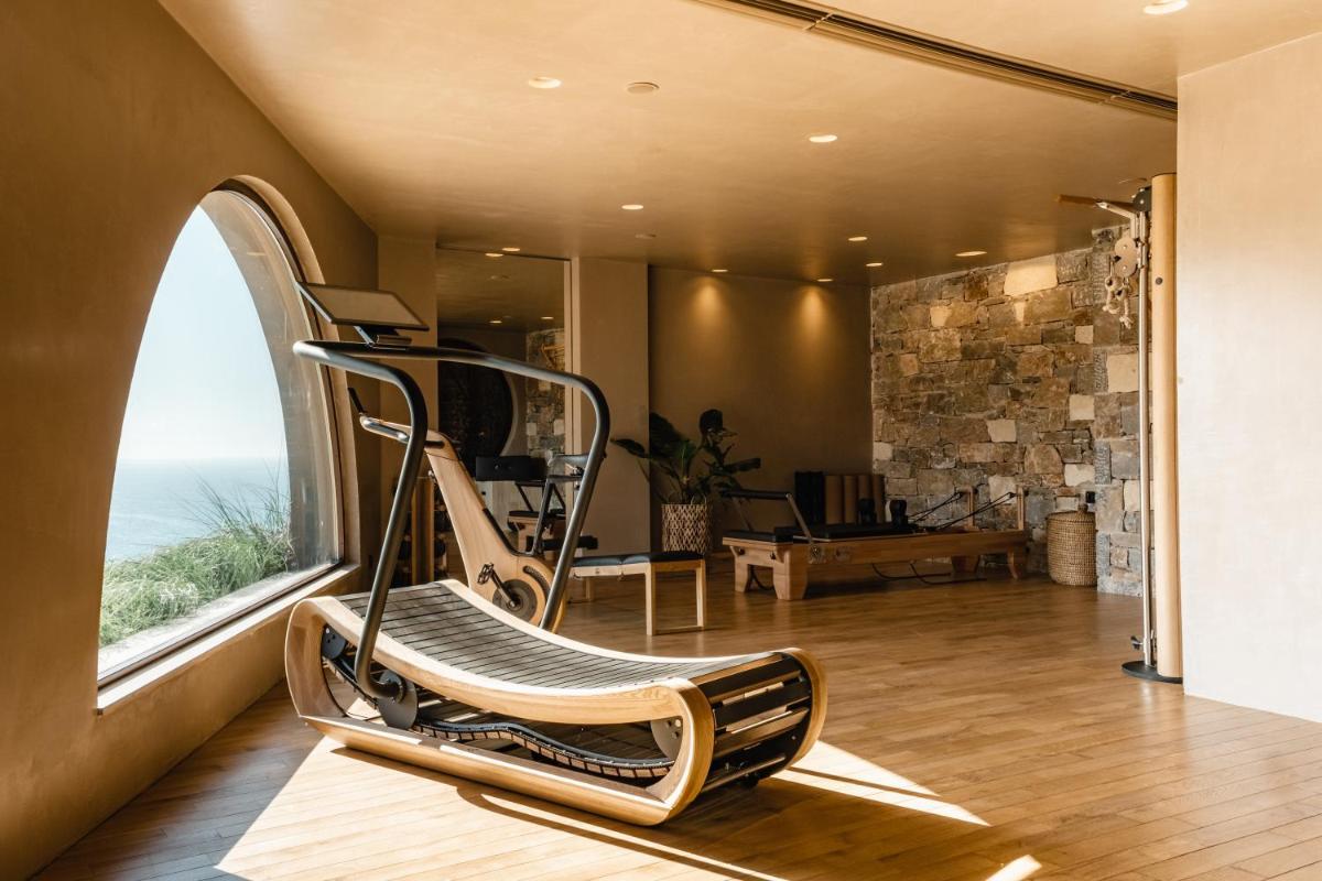 Acro Suites - A Wellbeing Resort