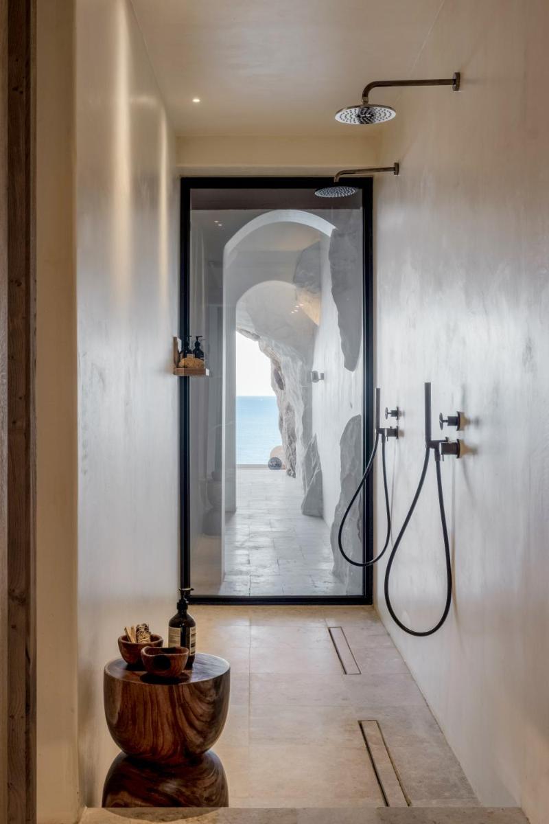 Acro Suites - A Wellbeing Resort