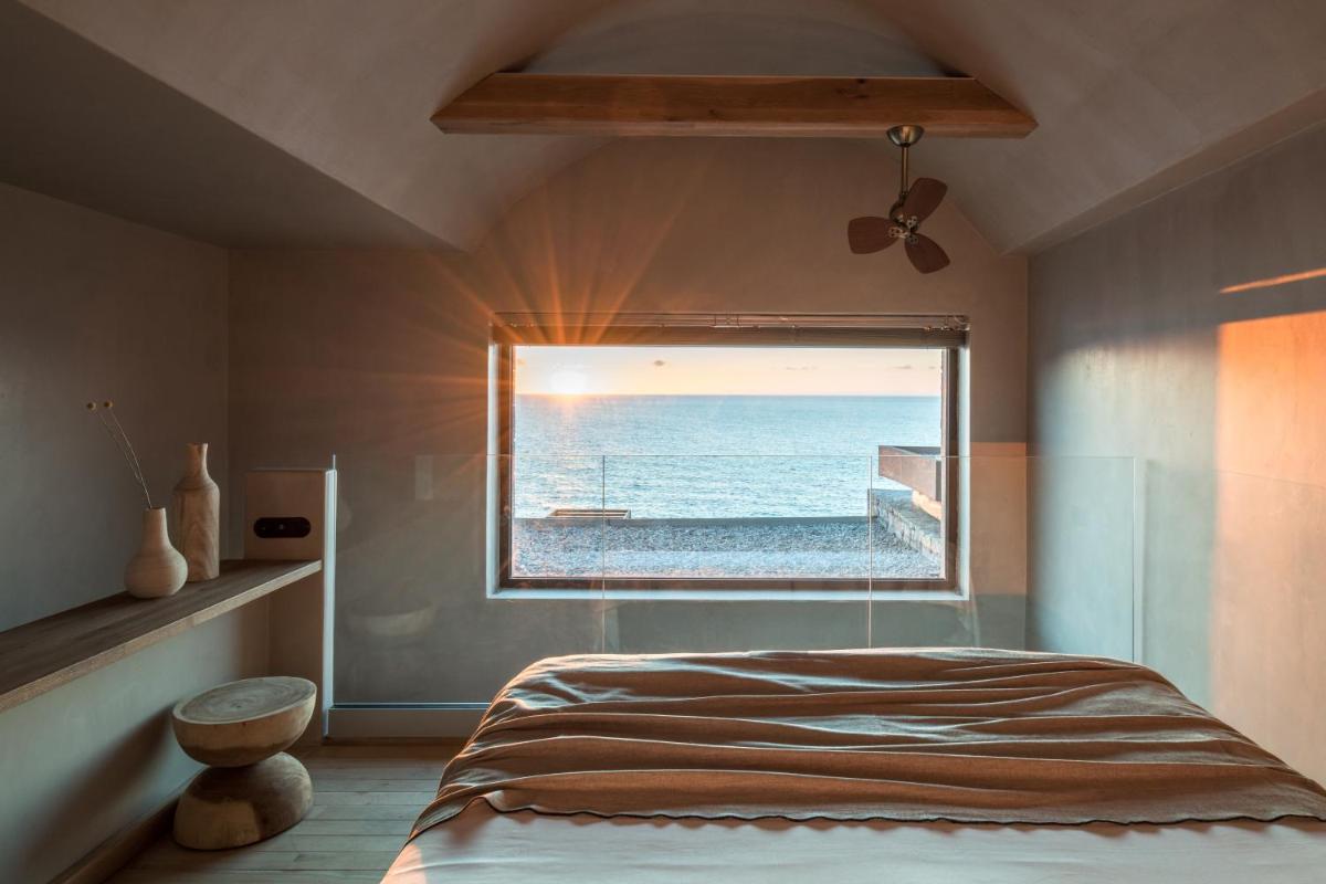 Acro Suites - A Wellbeing Resort