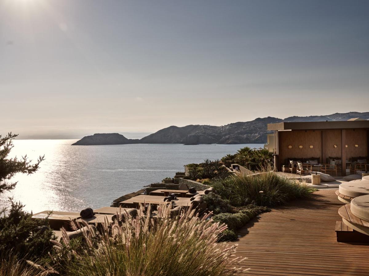 Acro Suites - A Wellbeing Resort