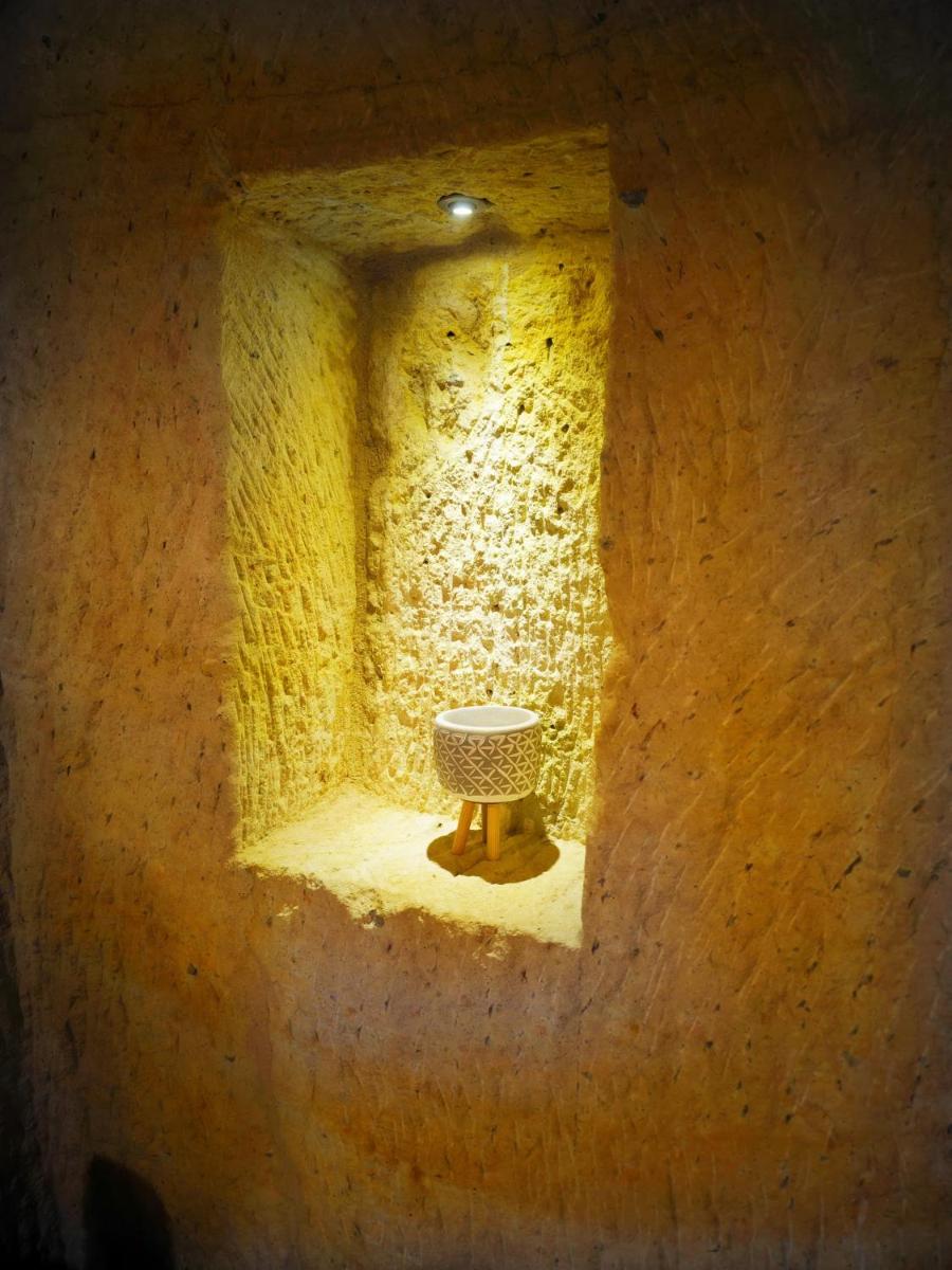 Acropolis Cave Suite