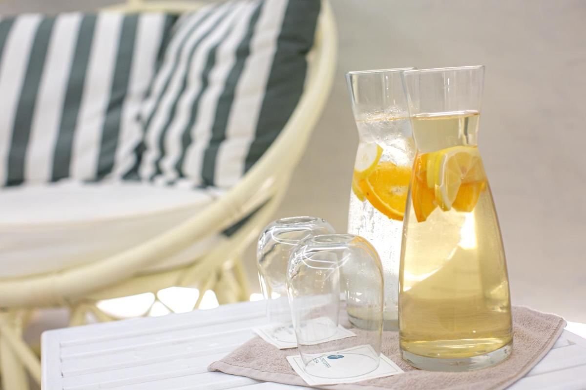 Acroterra Rosa Luxury Suites & Spa