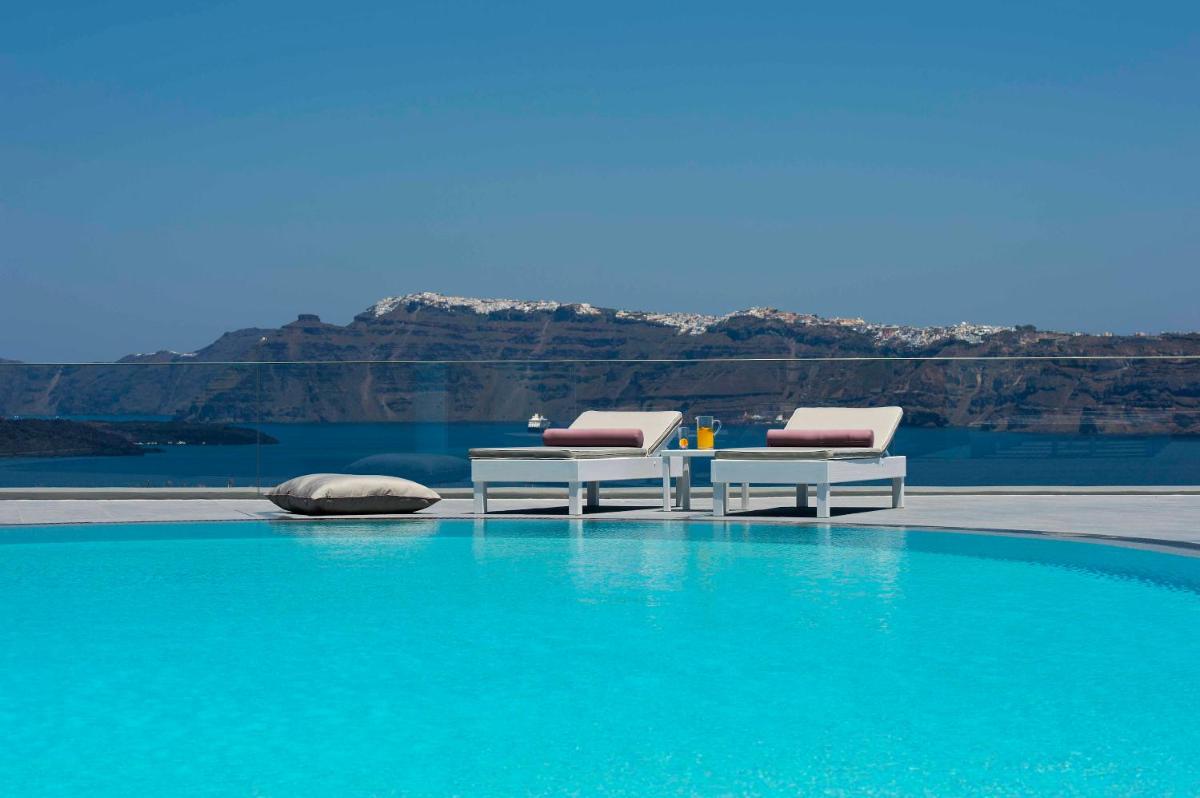 Acroterra Rosa Luxury Suites & Spa