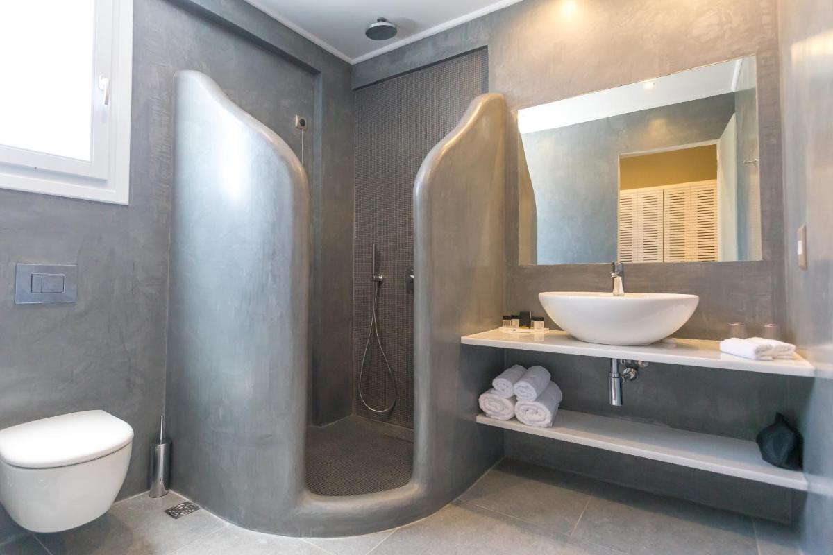 Acroterra Rosa Luxury Suites & Spa