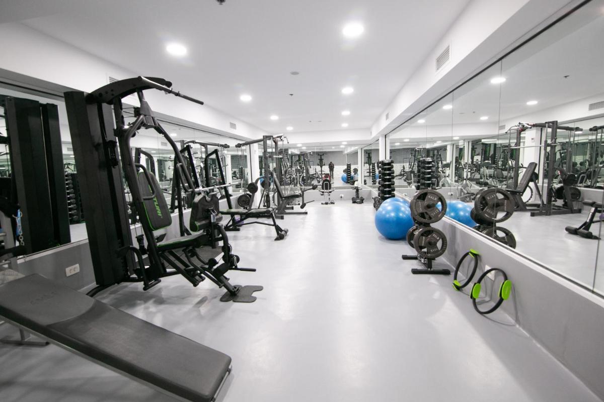 Acroterra Rosa Luxury Suites & Spa