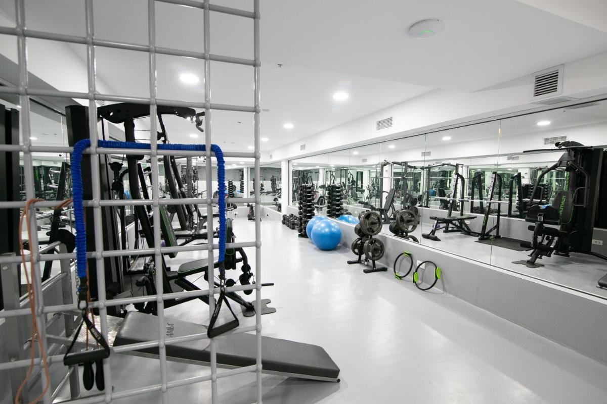 Acroterra Rosa Luxury Suites & Spa