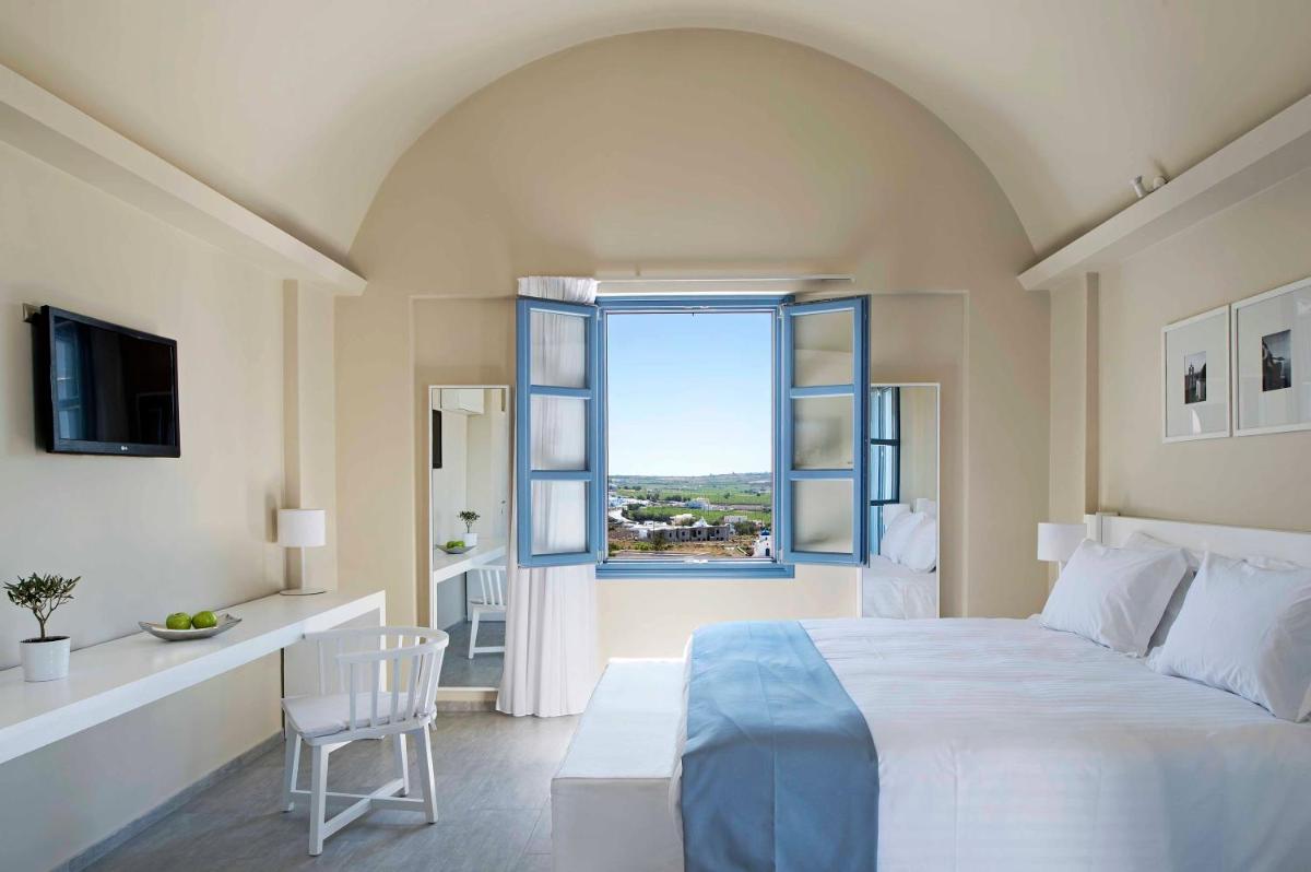 Acroterra Rosa Luxury Suites & Spa