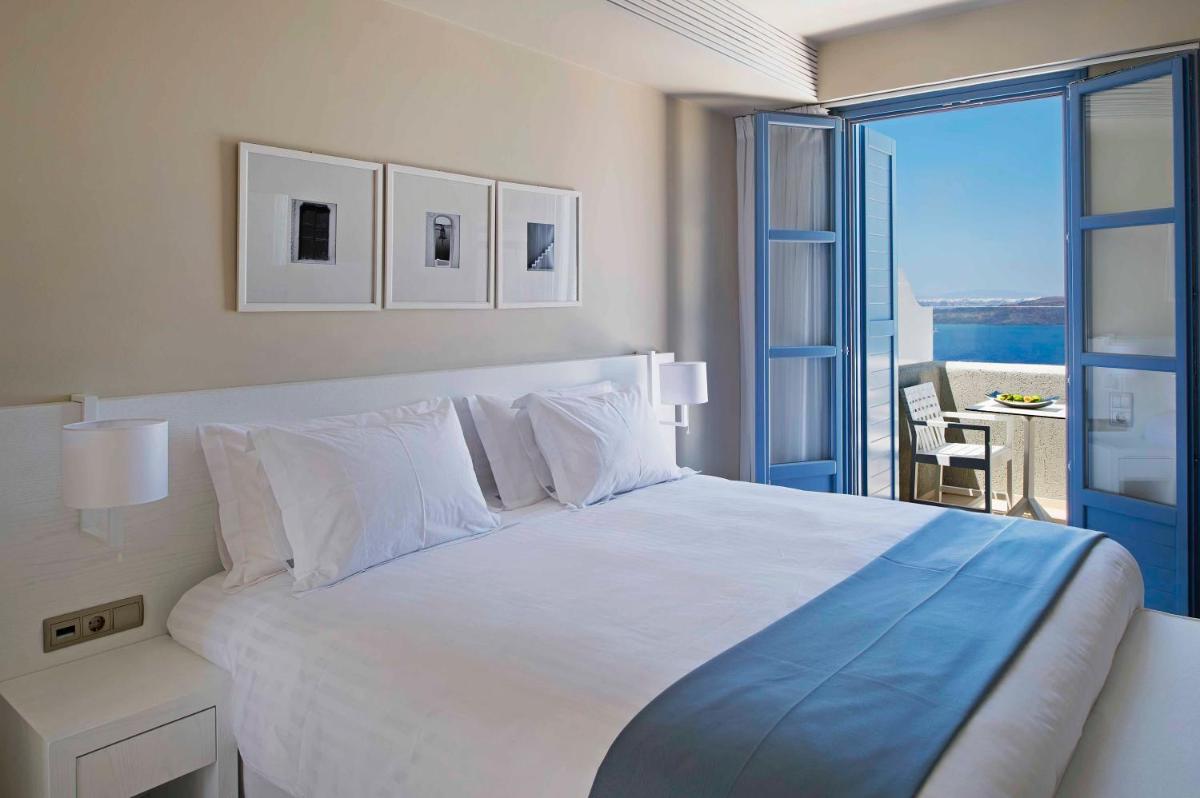 Acroterra Rosa Luxury Suites & Spa