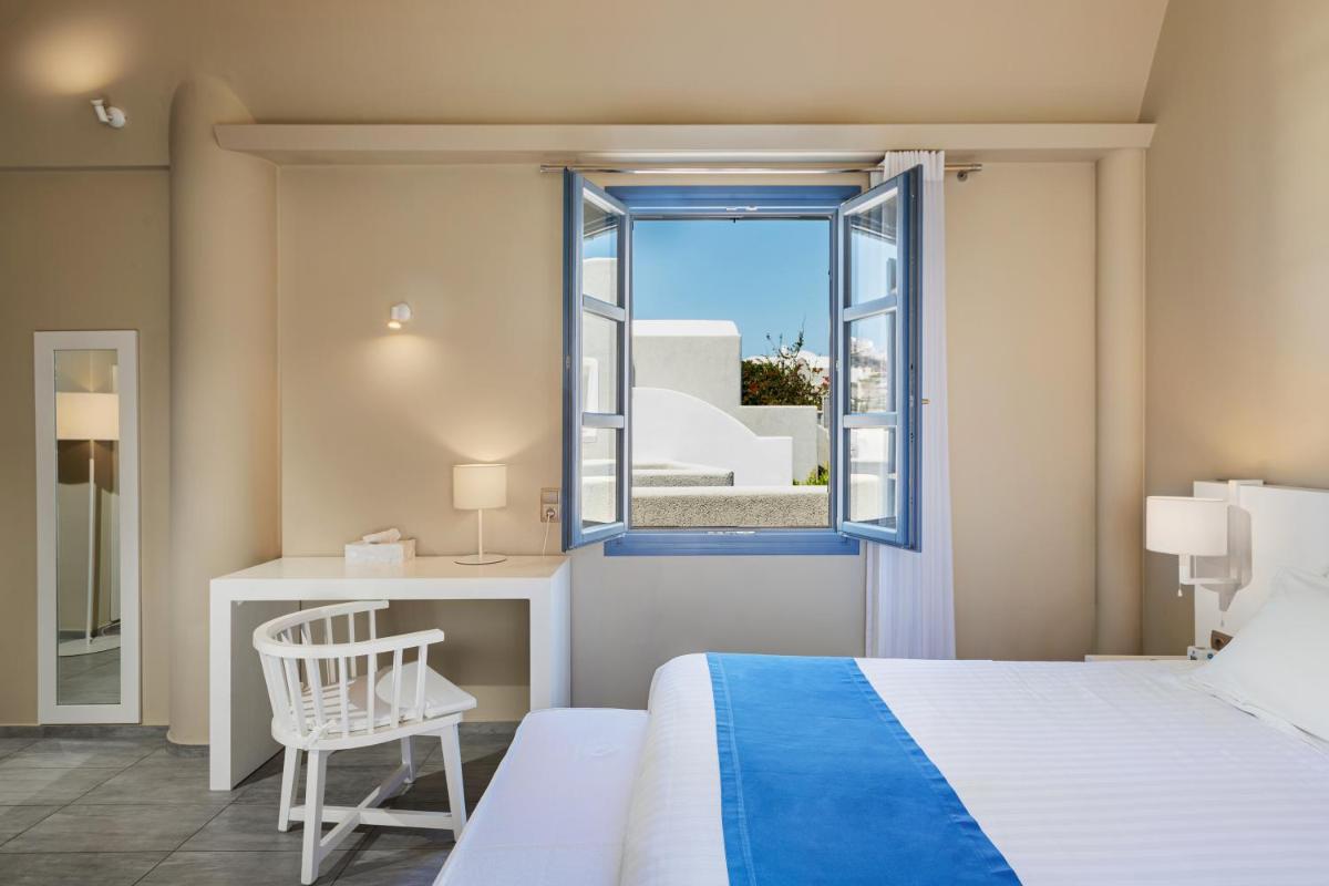 Acroterra Rosa Luxury Suites & Spa