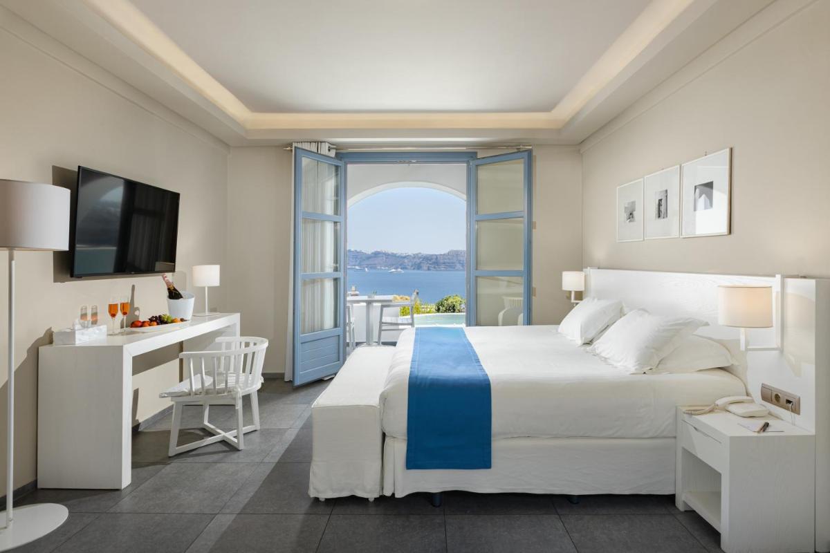 Acroterra Rosa Luxury Suites & Spa