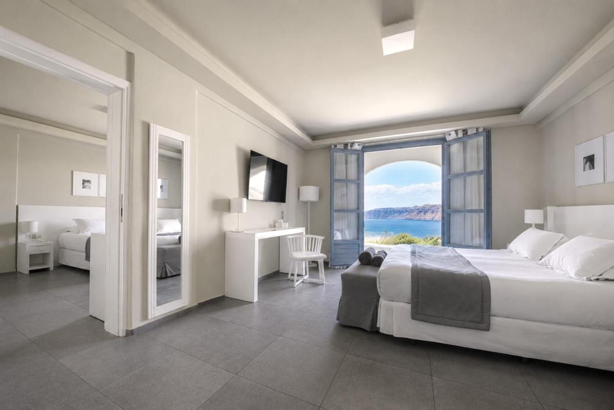 Acroterra Rosa Luxury Suites & Spa
