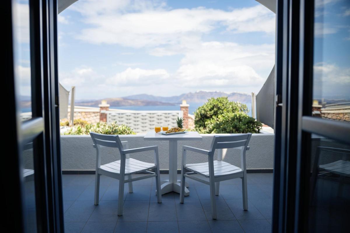 Acroterra Rosa Luxury Suites & Spa