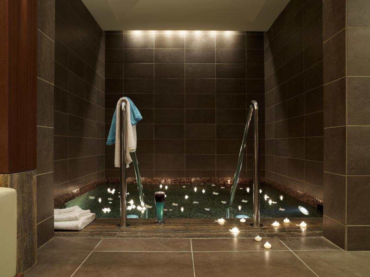 Address Montgomerie