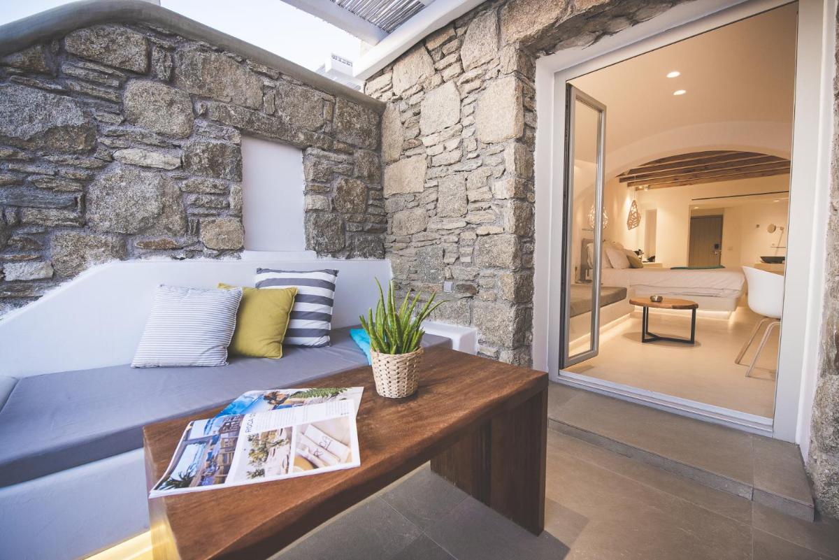 Adel Private Suites