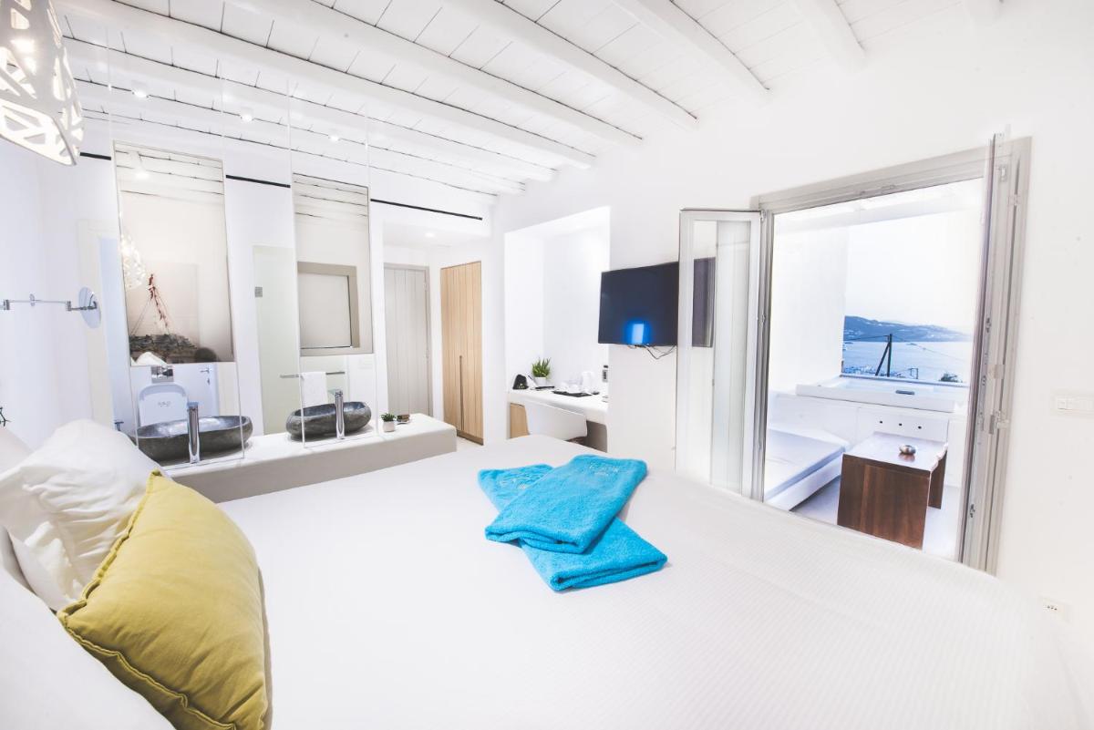 Adel Private Suites