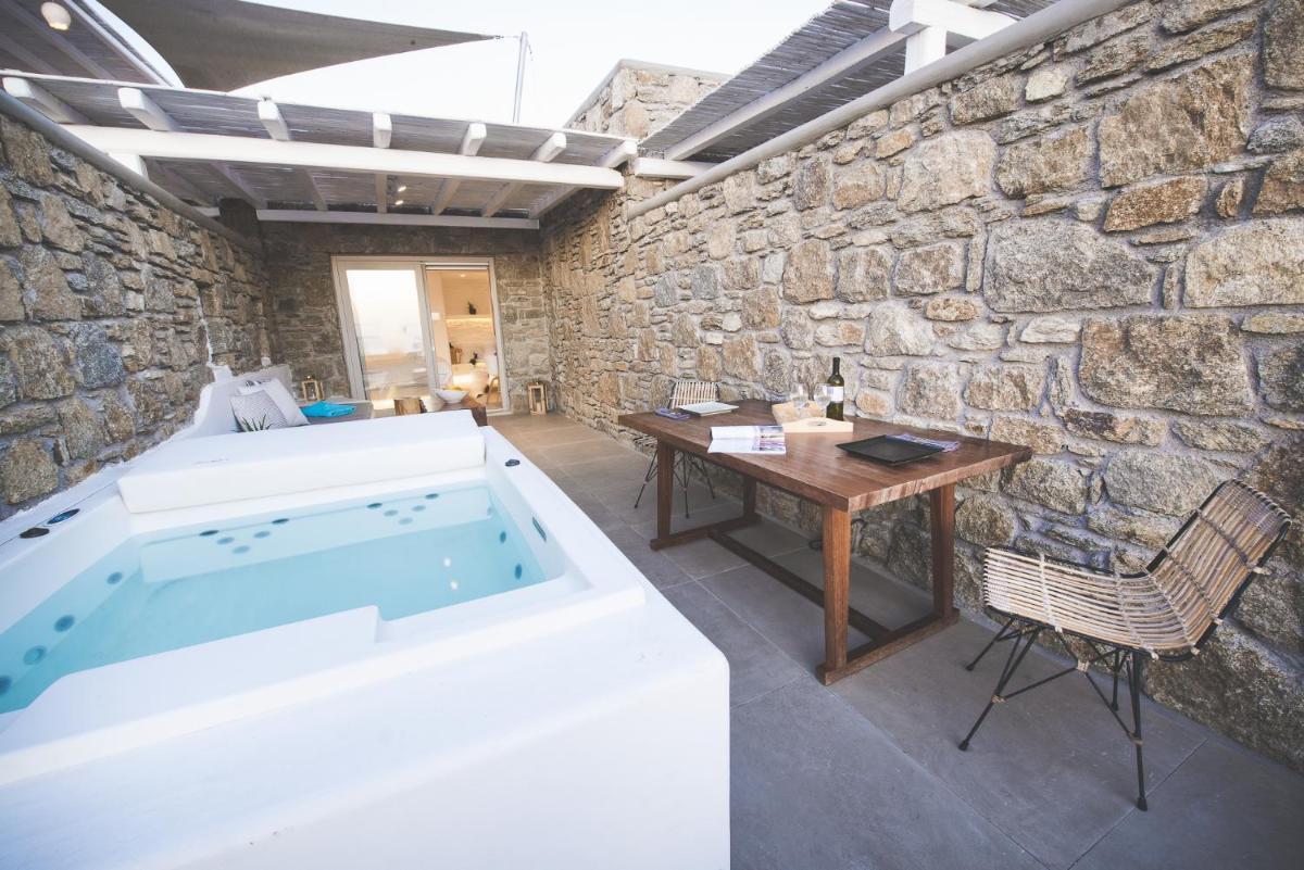 Adel Private Suites