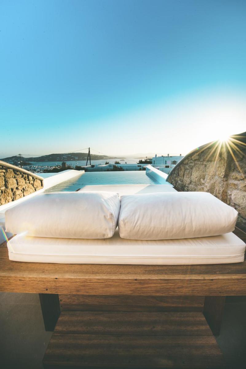 Adel Private Suites