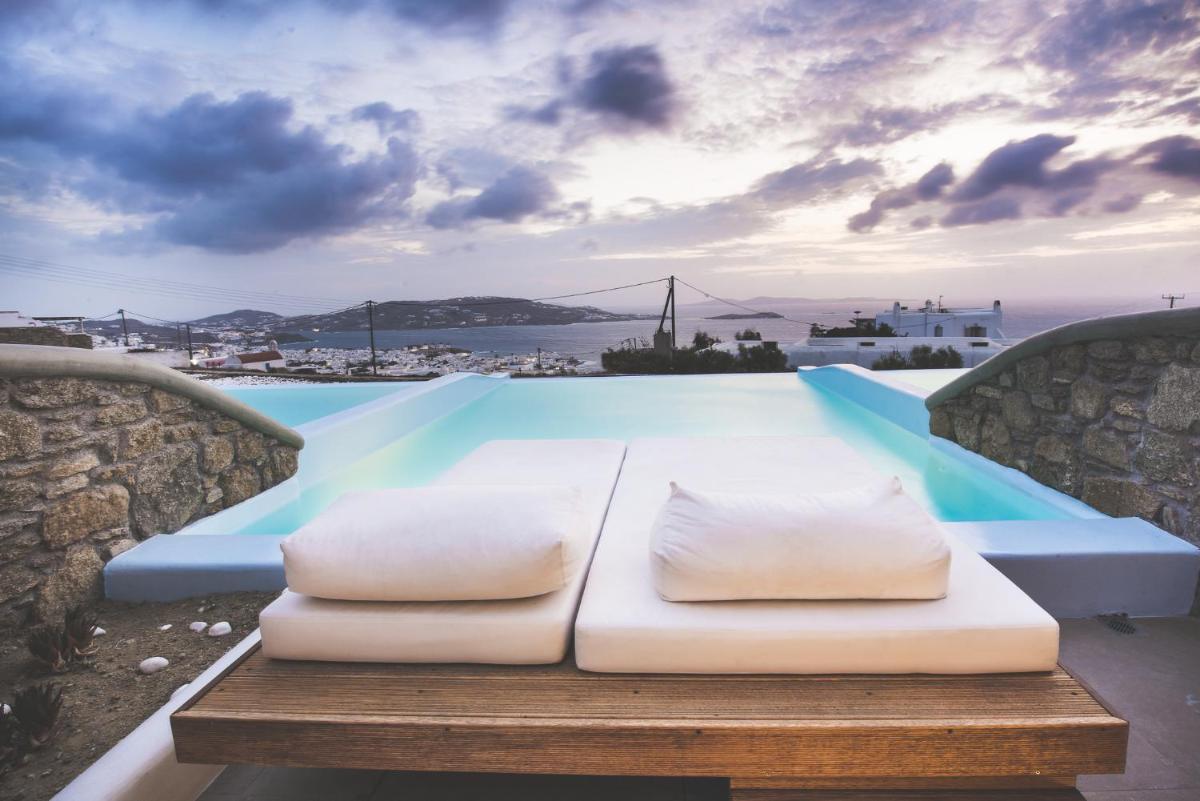 Adel Private Suites