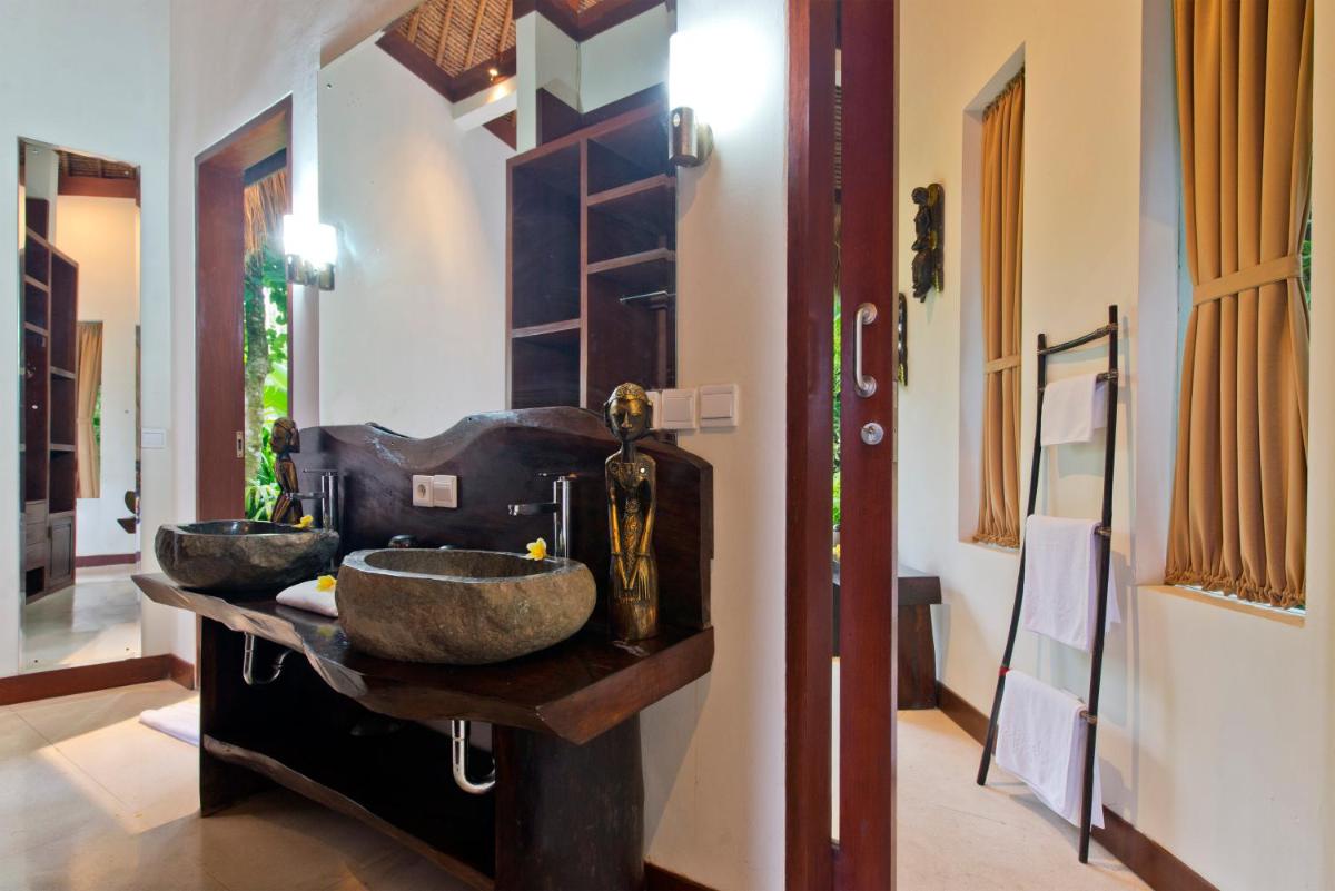 Adiwana Dara Ayu Villas