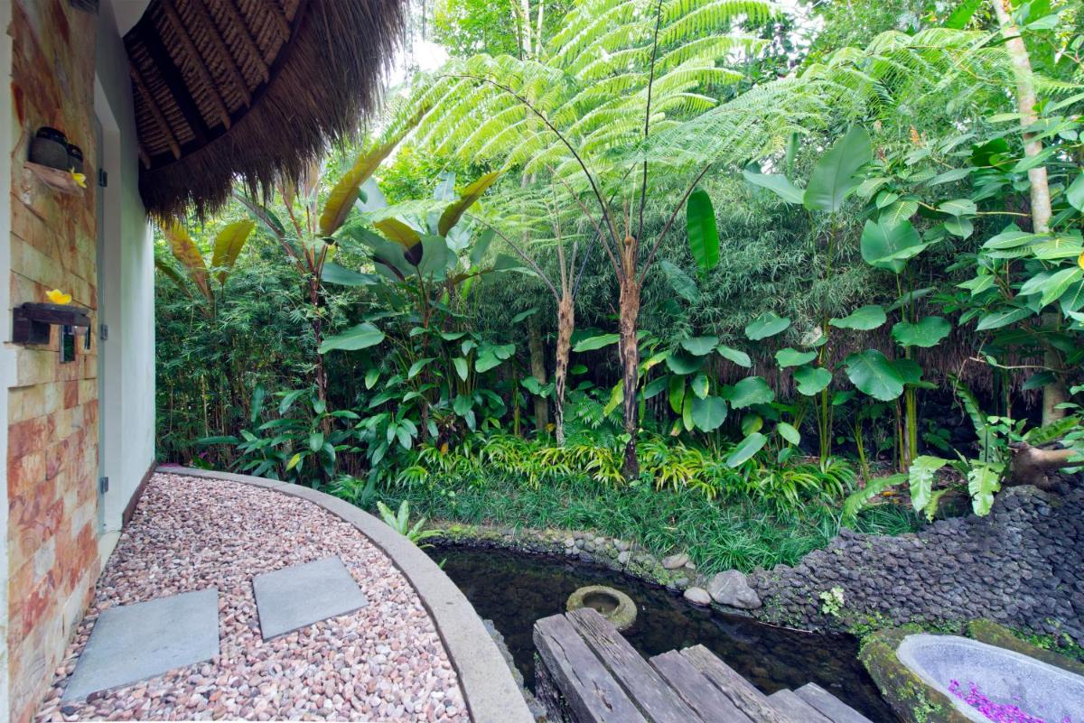 Adiwana Dara Ayu Villas