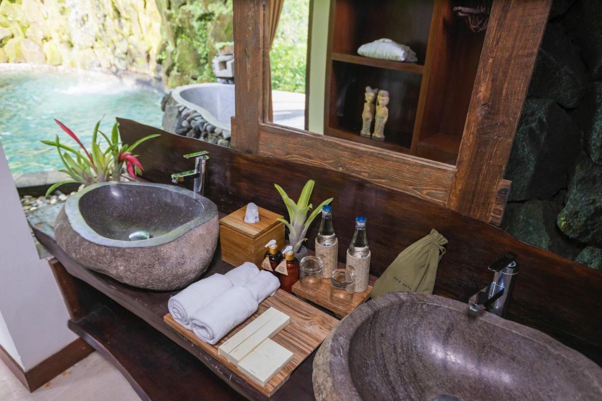 Adiwana Dara Ayu Villas
