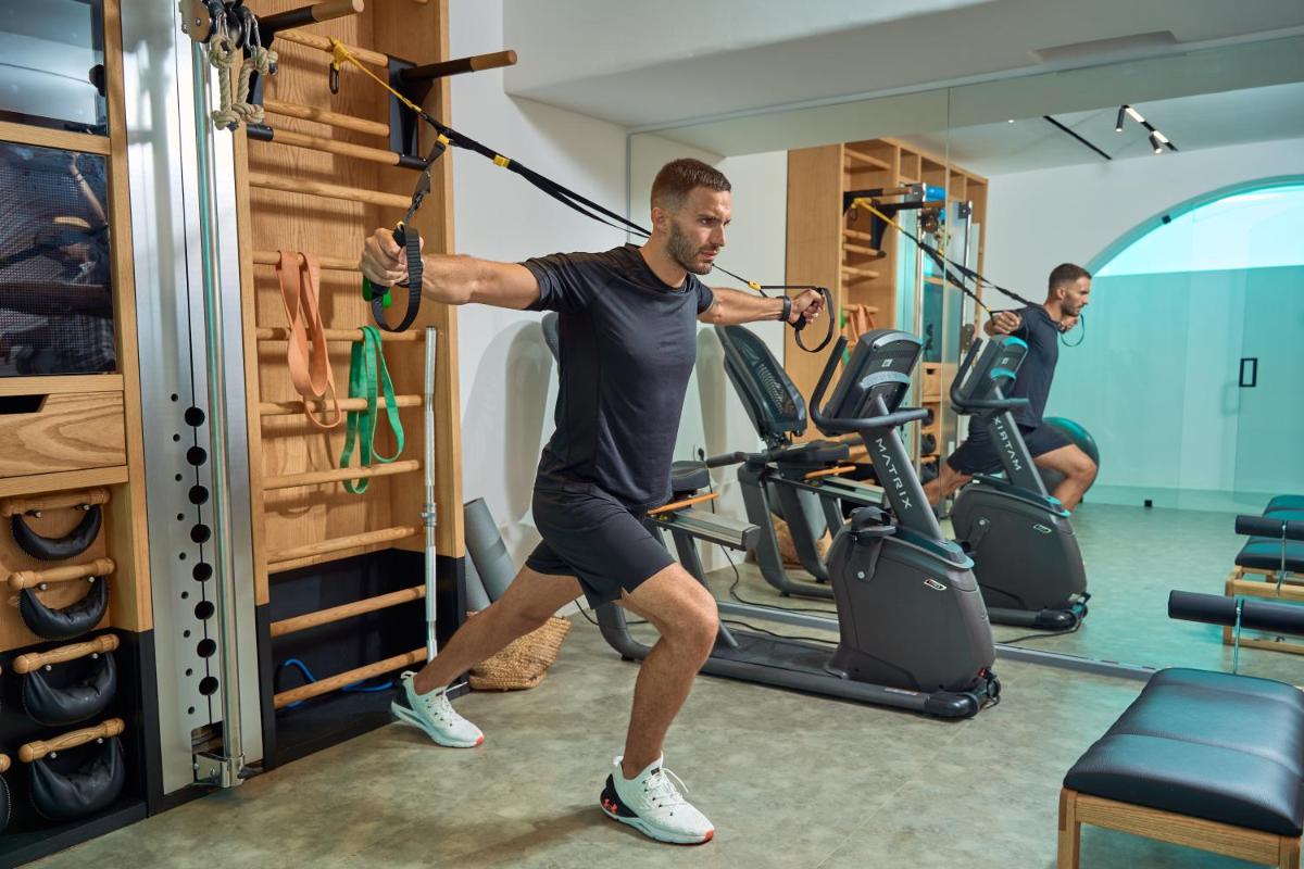 Adorno Beach Hotel and Suites