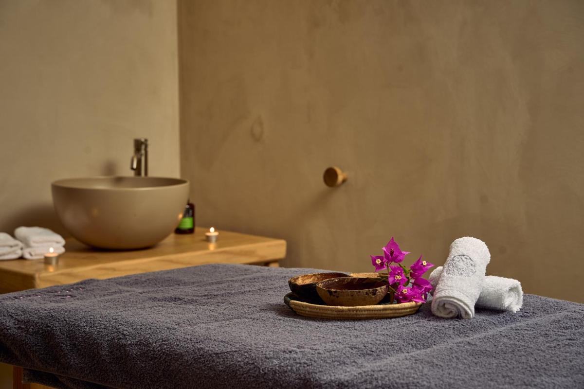 Adorno Beach Hotel and Suites