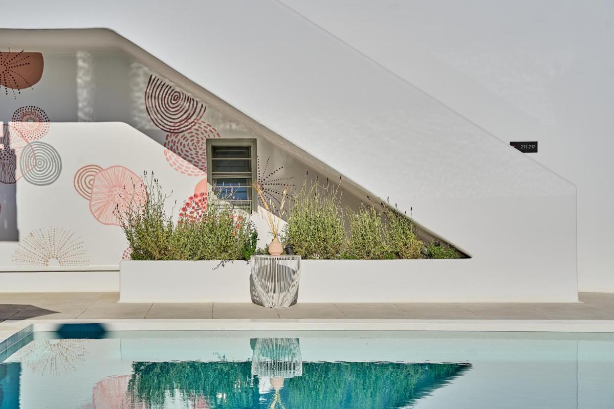 Adorno Beach Hotel and Suites