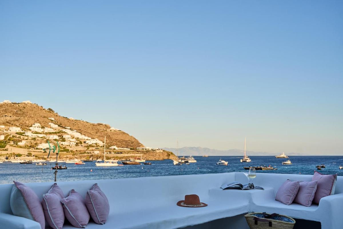 Adorno Beach Hotel and Suites