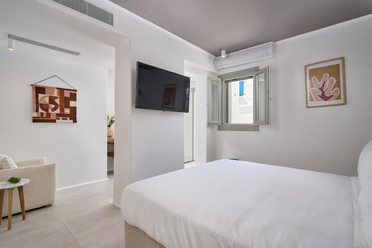 Adorno Beach Hotel and Suites