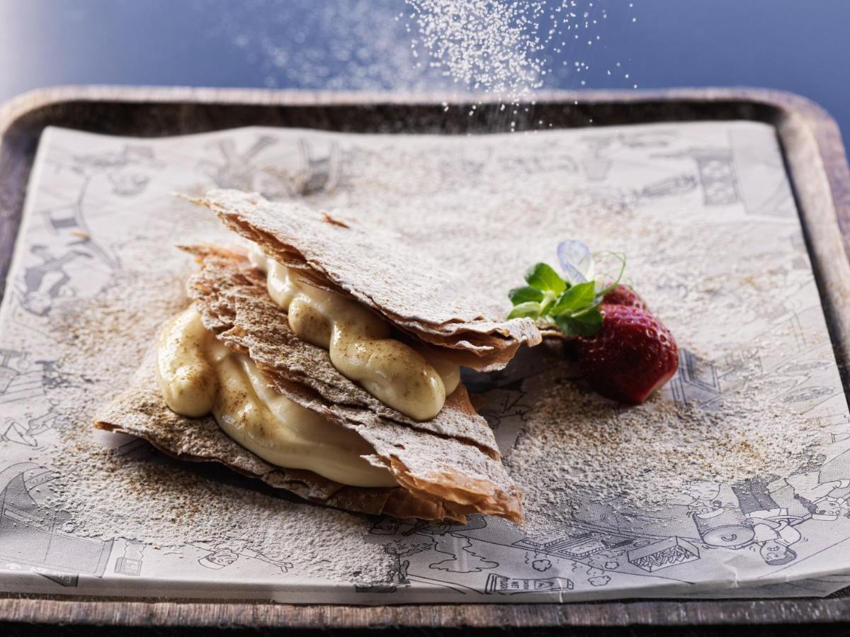 Aegon Mykonos, Autograph Collection